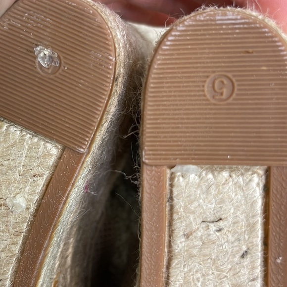 Marc Fisher Taupe/Neutral platform espadrilles.  Size 5 - Picture 8 of 11